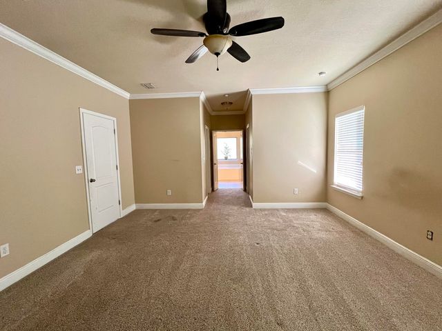 68 Hemingway Lane, Freeport, FL 32439