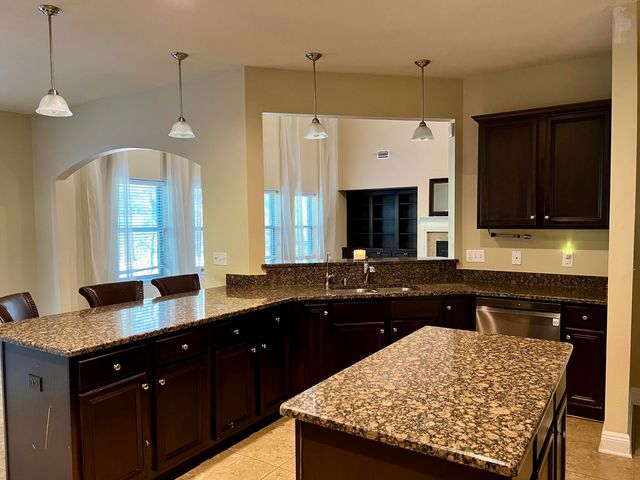 68 Hemingway Lane, Freeport, FL 32439