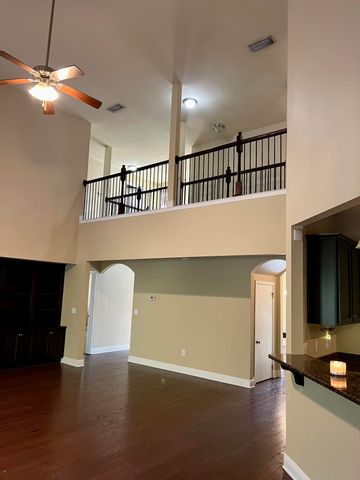 68 Hemingway Lane, Freeport, FL 32439