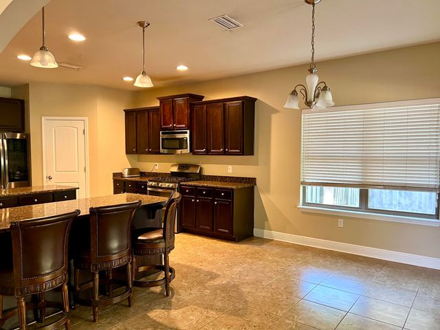 68 Hemingway Lane, Freeport, FL 32439