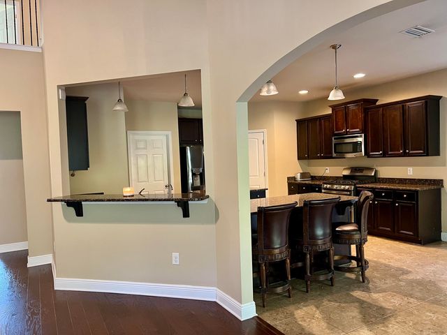 68 Hemingway Lane, Freeport, FL 32439