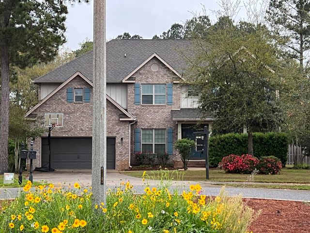 68 Hemingway Lane, Freeport, FL 32439