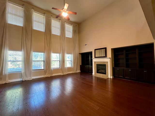 68 Hemingway Lane, Freeport, FL 32439