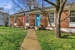 423 Wauford Dr, Nashville, TN 37211