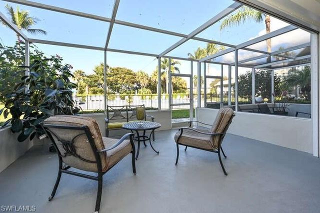 215 Cypress WAY E C2, Naples, FL 34110