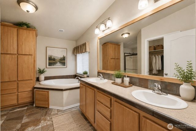 434 John Jacobs Road, Port Angeles, WA 98362