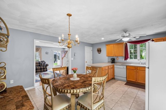 78 Eagle Dr 78, Tewksbury, MA 01876