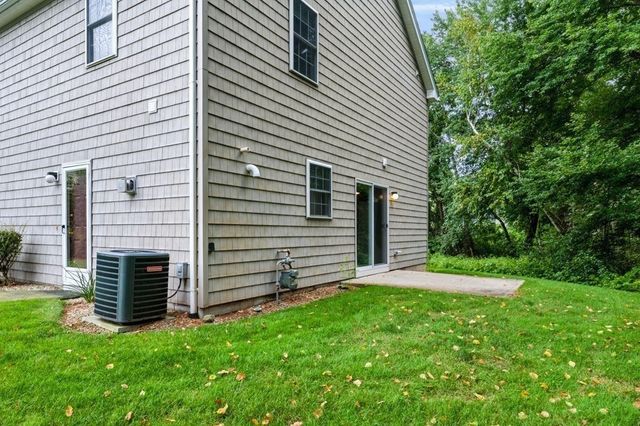 78 Eagle Dr 78, Tewksbury, MA 01876