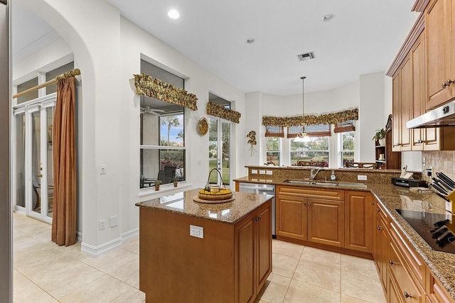 1274 River Reach Drive, Vero Beach, FL 32967