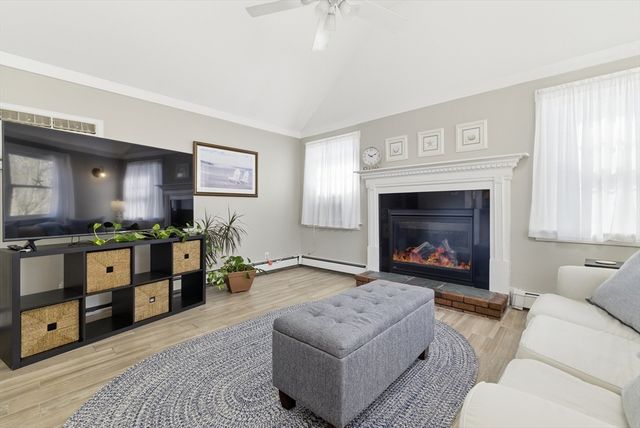 215 Vernon St, Rockland, MA 02370