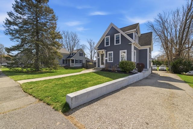 215 Vernon St, Rockland, MA 02370