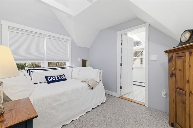 215 Vernon St, Rockland, MA 02370