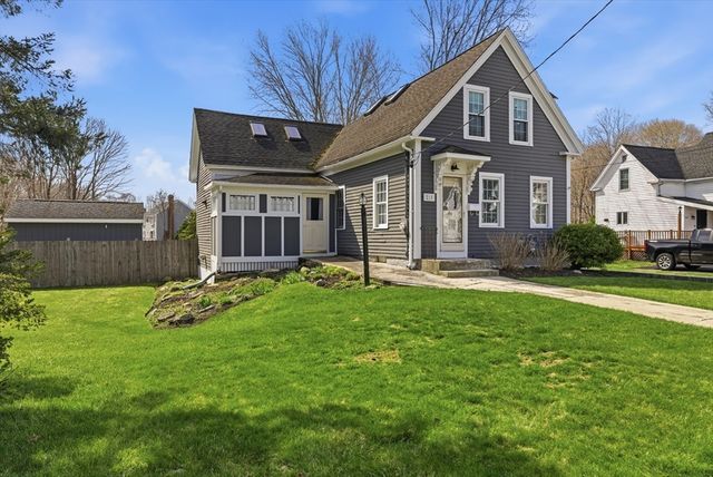 215 Vernon St, Rockland, MA 02370