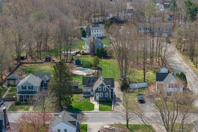 215 Vernon St, Rockland, MA 02370