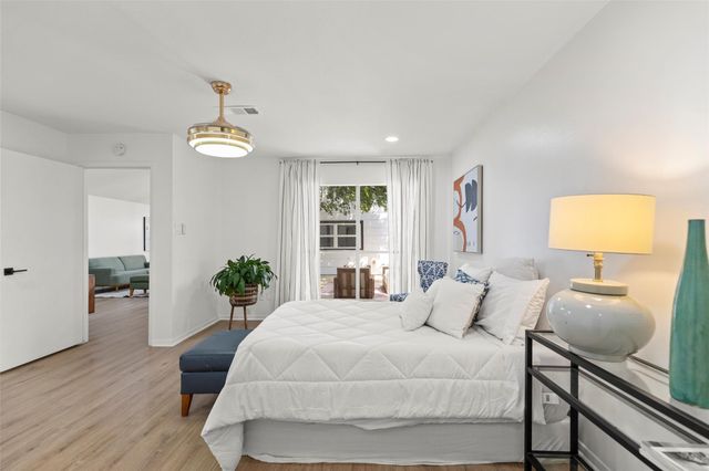 2019 Wilcrest Drive, Houston, TX 77042