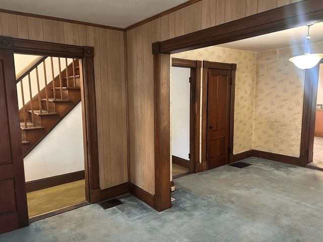 35 Jefferson Street, Westfield, MA 01095