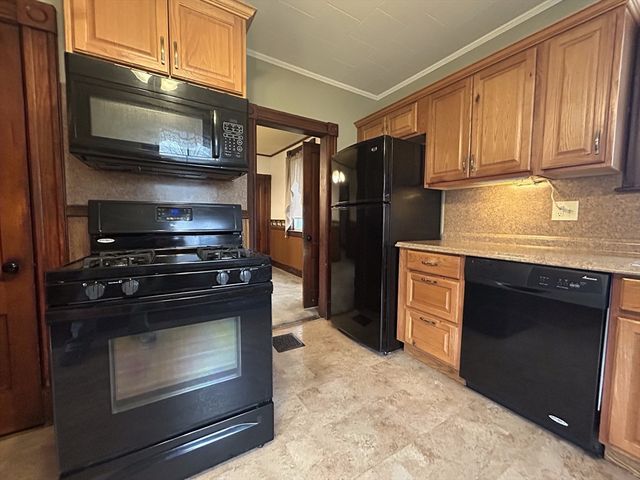 35 Jefferson Street, Westfield, MA 01095