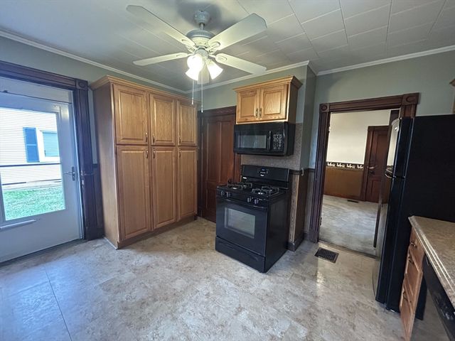 35 Jefferson Street, Westfield, MA 01095