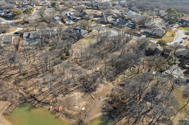 18 Royal Oaks Boulevard, Hickory Creek, TX 75065