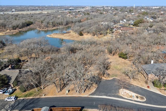 18 Royal Oaks Boulevard, Hickory Creek, TX 75065