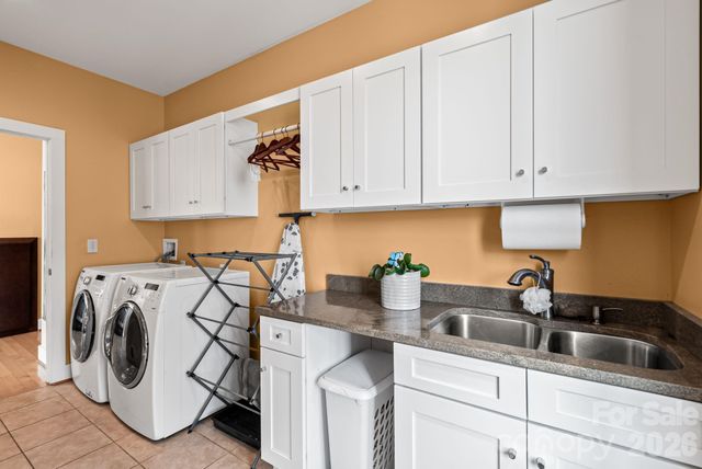 404 Amanda Drive, Mars Hill, NC 28754
