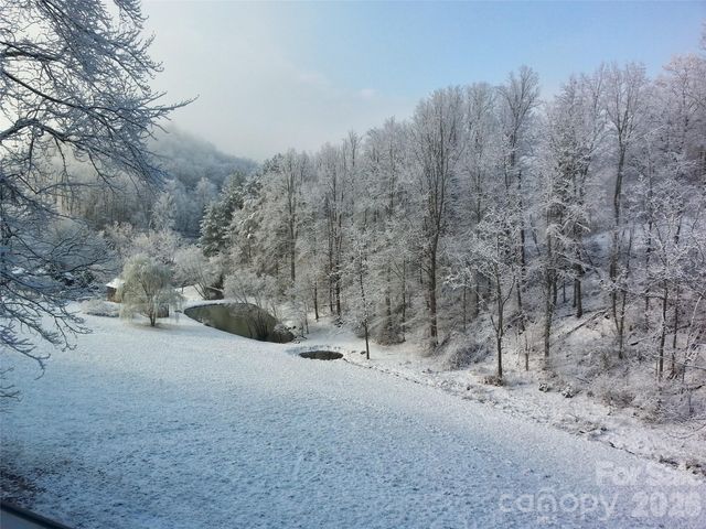 404 Amanda Drive, Mars Hill, NC 28754