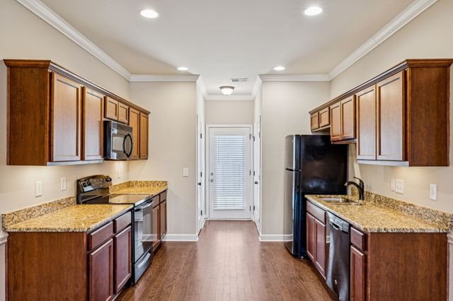 1040 Charlie Daniels Pkwy Apt 111, Mount Juliet, TN 37122