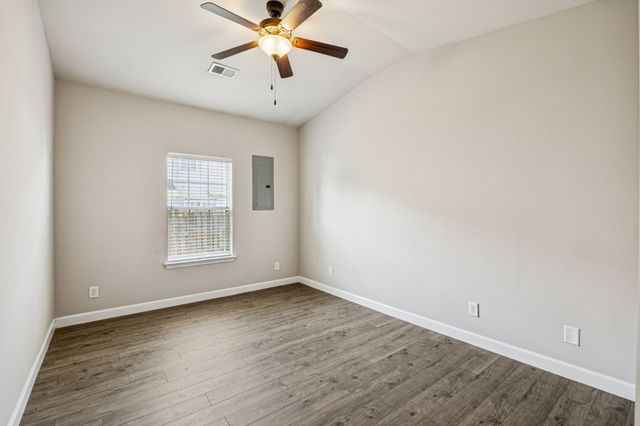 1040 Charlie Daniels Pkwy Apt 111, Mount Juliet, TN 37122