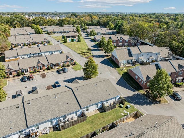 1040 Charlie Daniels Pkwy Apt 111, Mount Juliet, TN 37122