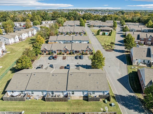 1040 Charlie Daniels Pkwy Apt 111, Mount Juliet, TN 37122