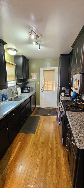 Image 4 of property listing at 4620 Talisman, Torrance, CA 90503