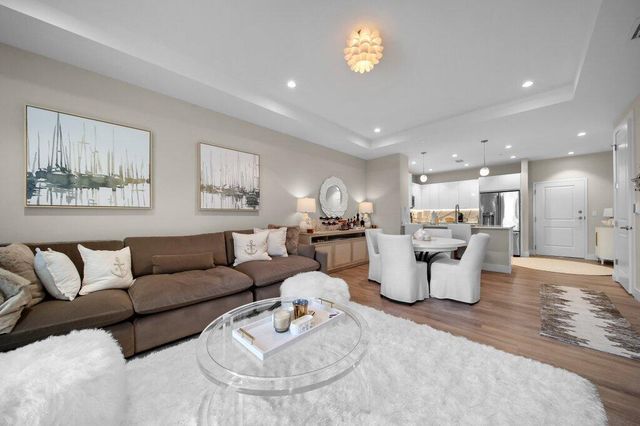 41 SW Seminole Street 205, Stuart, FL 34994