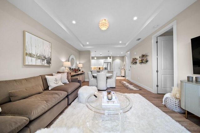 41 SW Seminole Street 205, Stuart, FL 34994