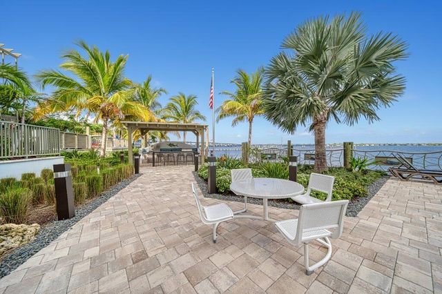 41 SW Seminole Street 205, Stuart, FL 34994