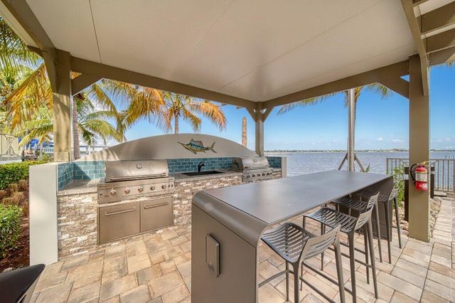 41 SW Seminole Street 205, Stuart, FL 34994