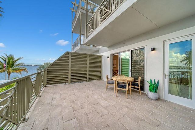 41 SW Seminole Street 205, Stuart, FL 34994