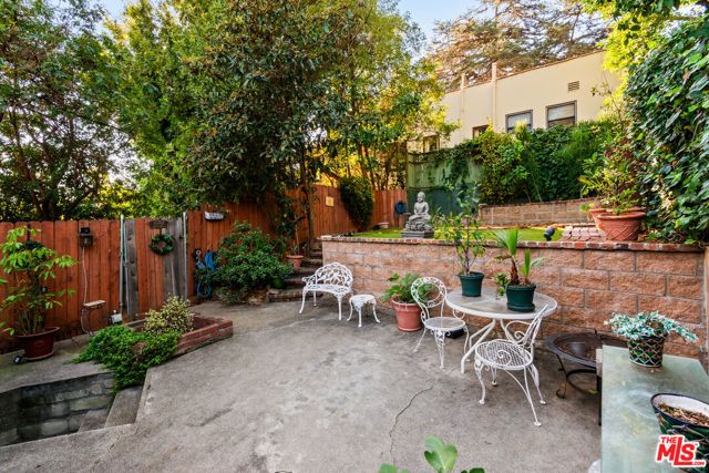 6610 Padre Terrace, Los Angeles, CA 90068