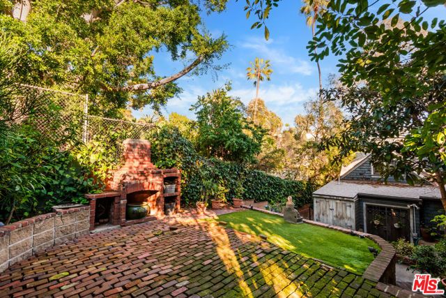 6610 Padre Terrace, Los Angeles, CA 90068