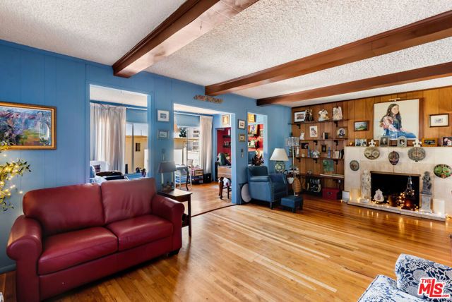 6610 Padre Terrace, Los Angeles, CA 90068