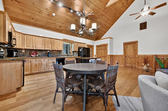 169 Walnut Mountain Road, Ellijay, GA 30540