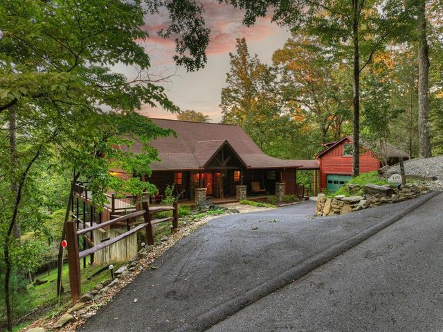 169 Walnut Mountain Road, Ellijay, GA 30540