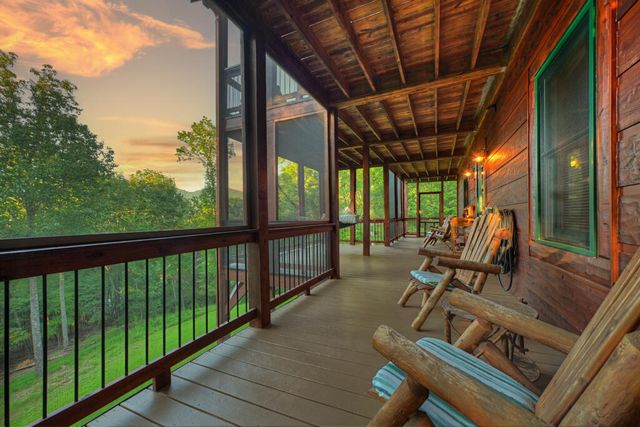 169 Walnut Mountain Road, Ellijay, GA 30540