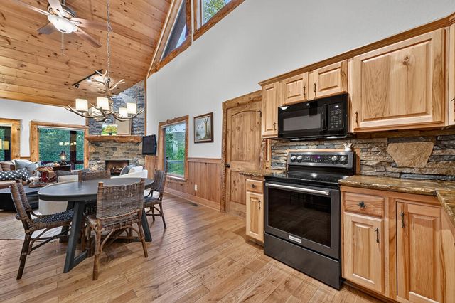 169 Walnut Mountain Road, Ellijay, GA 30540