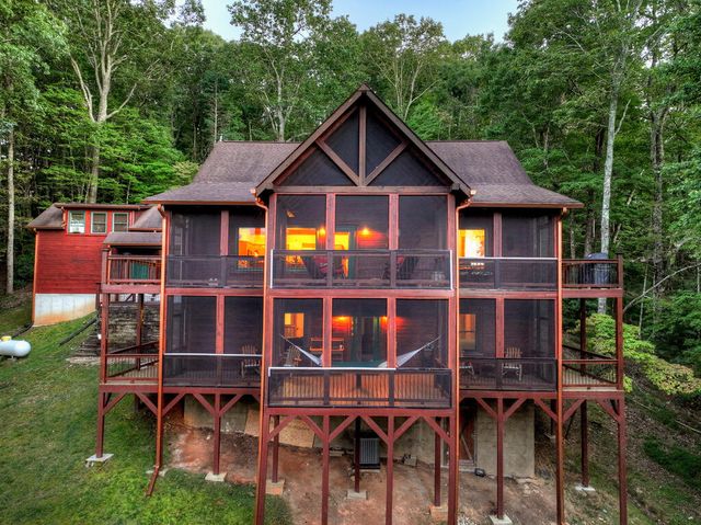 169 Walnut Mountain Road, Ellijay, GA 30540