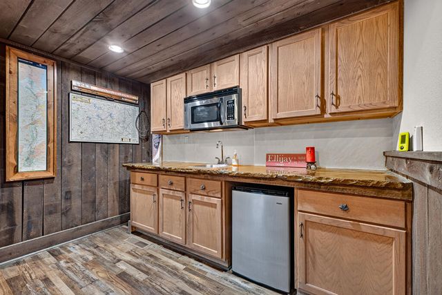 169 Walnut Mountain Road, Ellijay, GA 30540