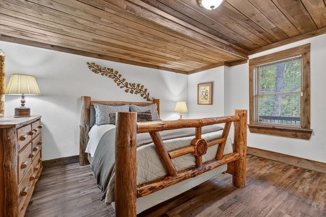 169 Walnut Mountain Road, Ellijay, GA 30540