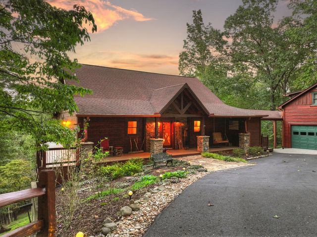 169 Walnut Mountain Road, Ellijay, GA 30540