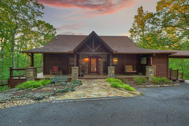 169 Walnut Mountain Road, Ellijay, GA 30540