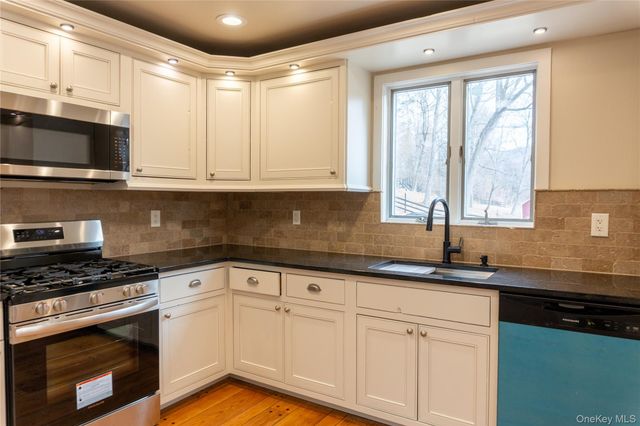 523 Shenandoah Road, Hopewell Junction, NY 12533