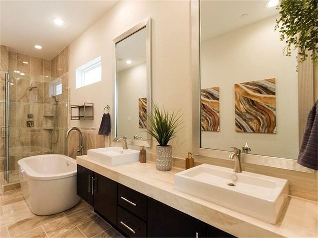 1208 Bartlett Street, Houston, TX 77006